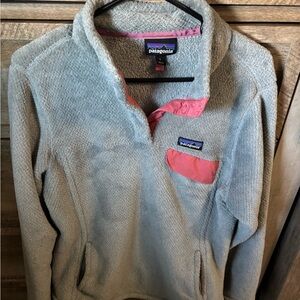 Patagonia Fleece in Gray with Melon Trim Size Ladies Large